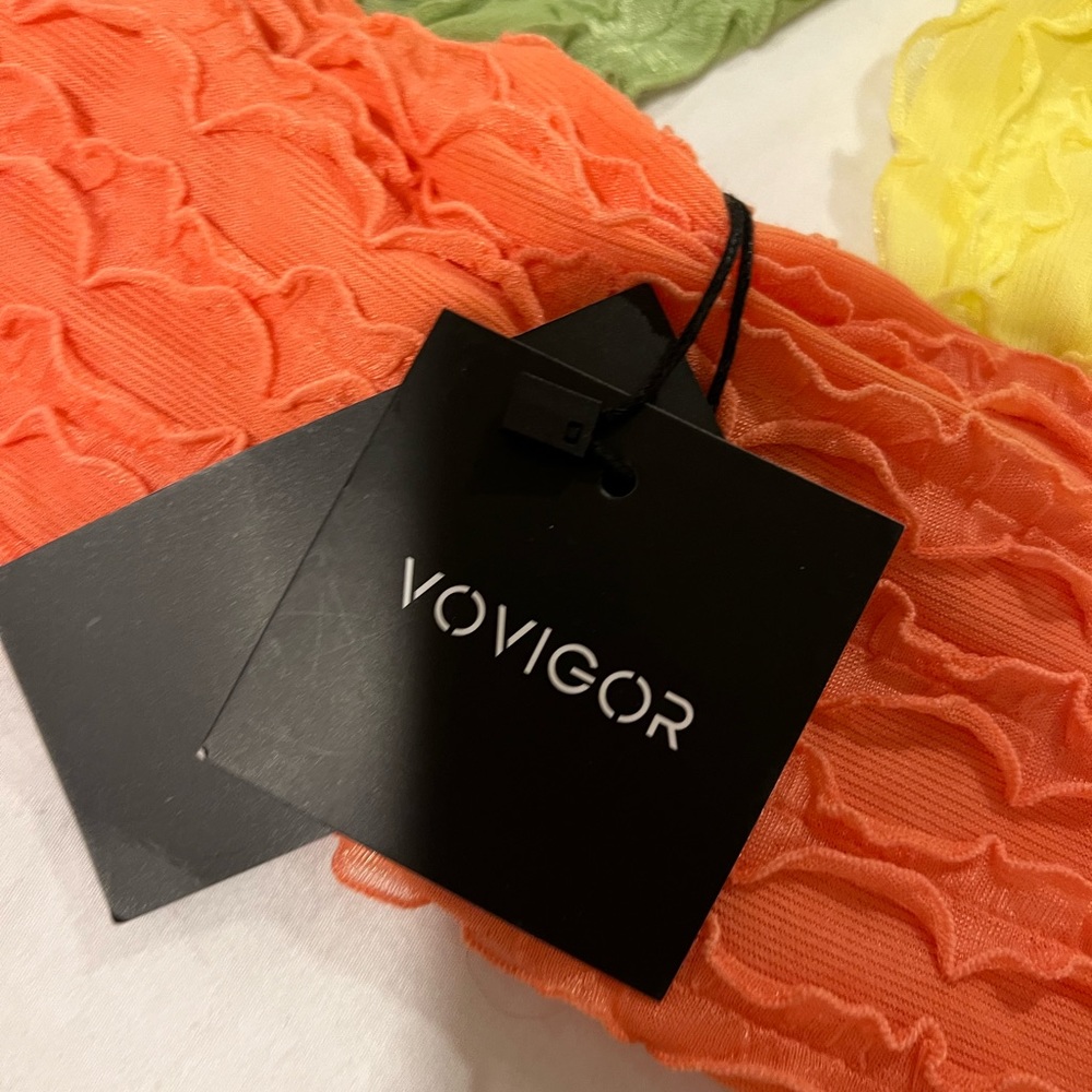 VOVIGOR colorful halter top NWT